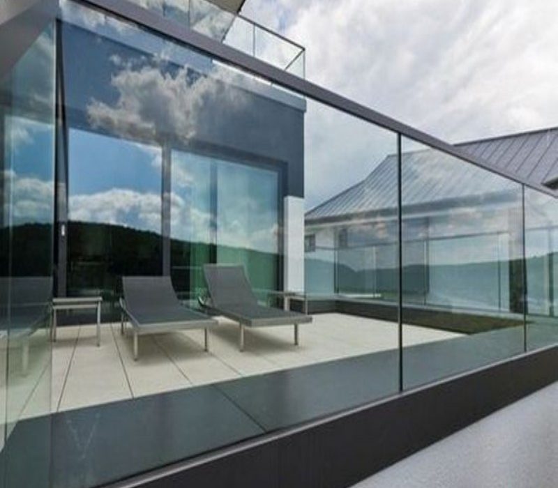 Aluminum glass railings