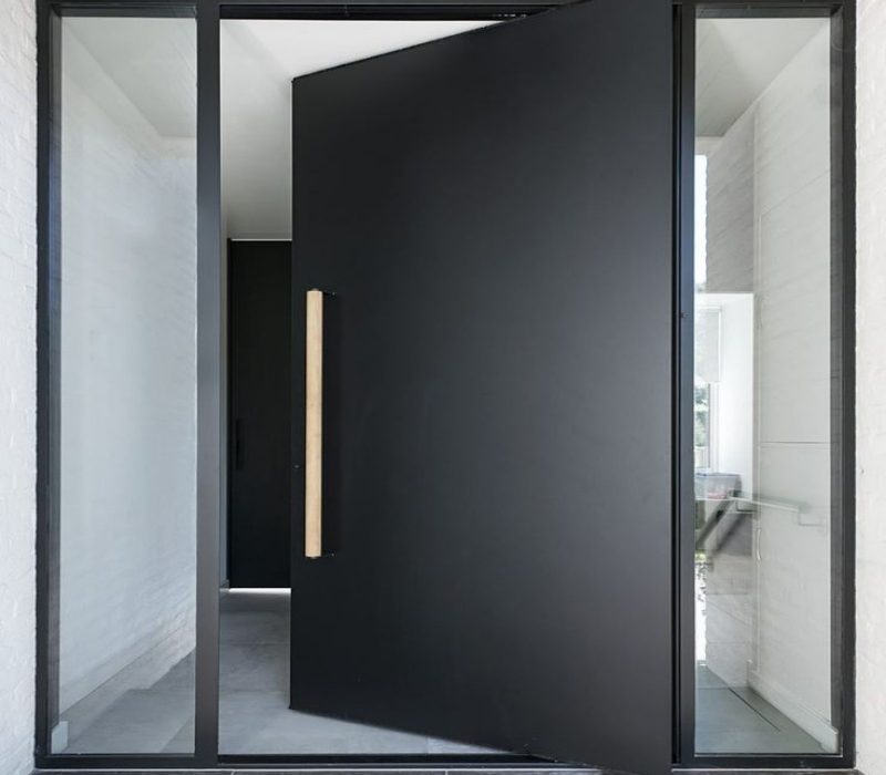 aluminium pivot door